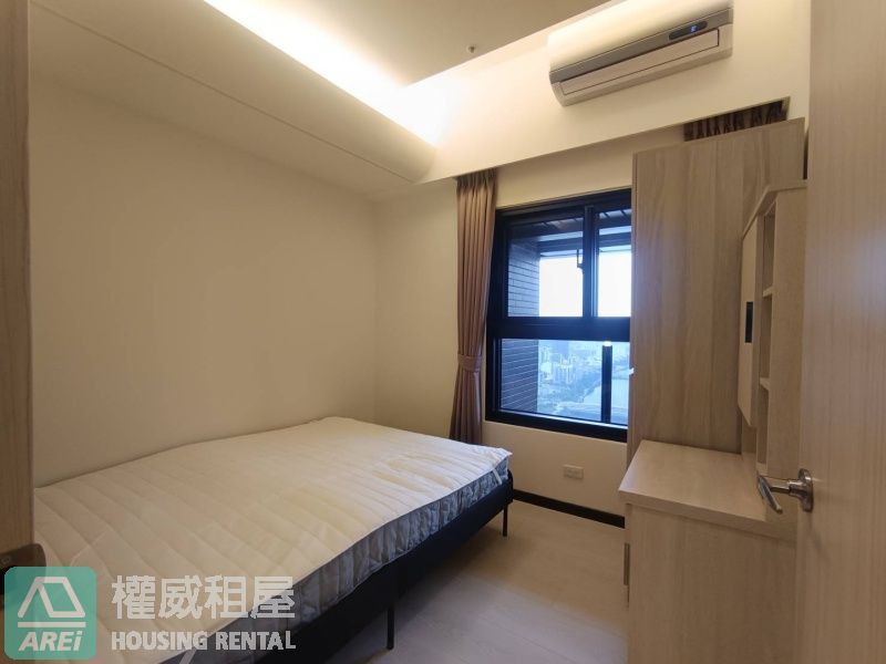 愛情河左岸|近高流/駁二文青最愛|精緻裝潢附傢俱/家電/平車