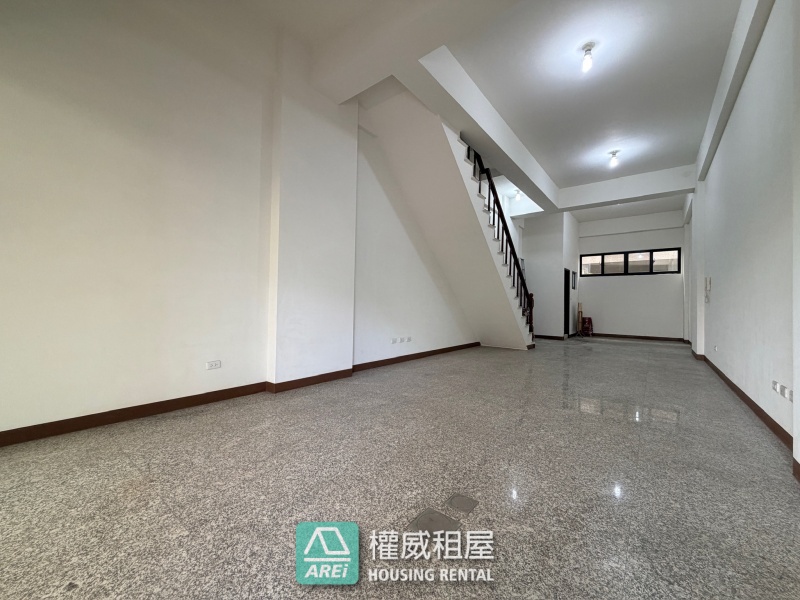 🏡 橋頭仕豐南路透天｜四層樓的自在空間，把一家人的生活好好裝進來