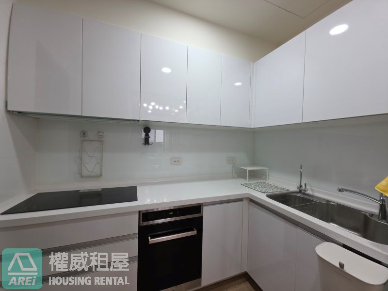 永信原旭∣高雄大學∣首排綠景∣三房二衛∣平面車位∣首次出租∣可租補