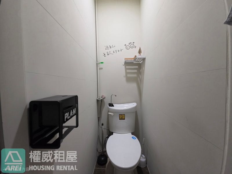 前鎮瑞祥街∣透天店面∣美甲∣美睫∣美髮∣美容∣個人工作室∣倉庫