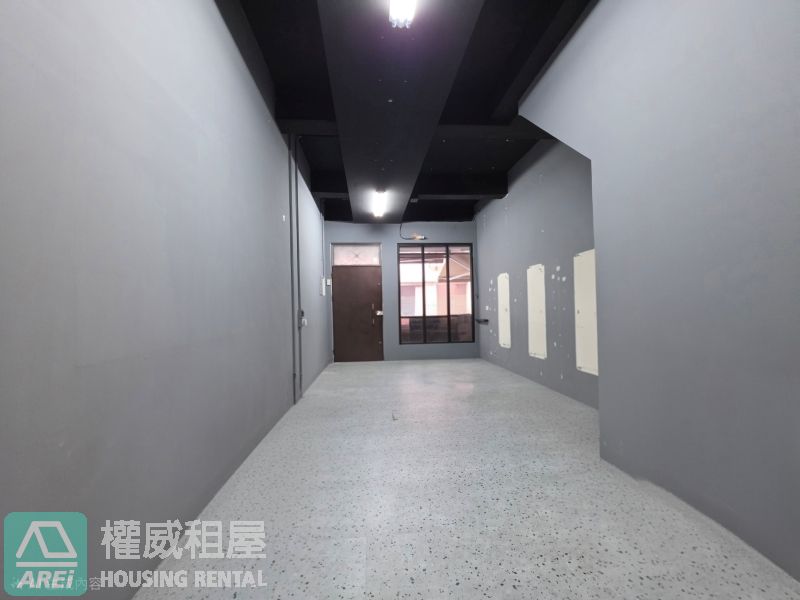 前鎮瑞祥街∣透天店面∣美甲∣美睫∣美髮∣美容∣個人工作室∣倉庫