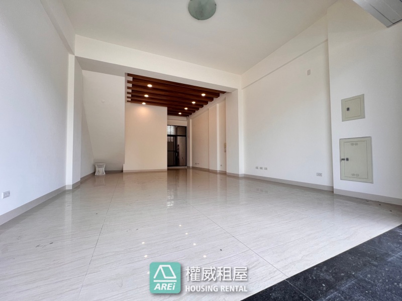 🏢 仁孝路一樓店面・辦公・工作室｜成熟商圈・空間彈性高
