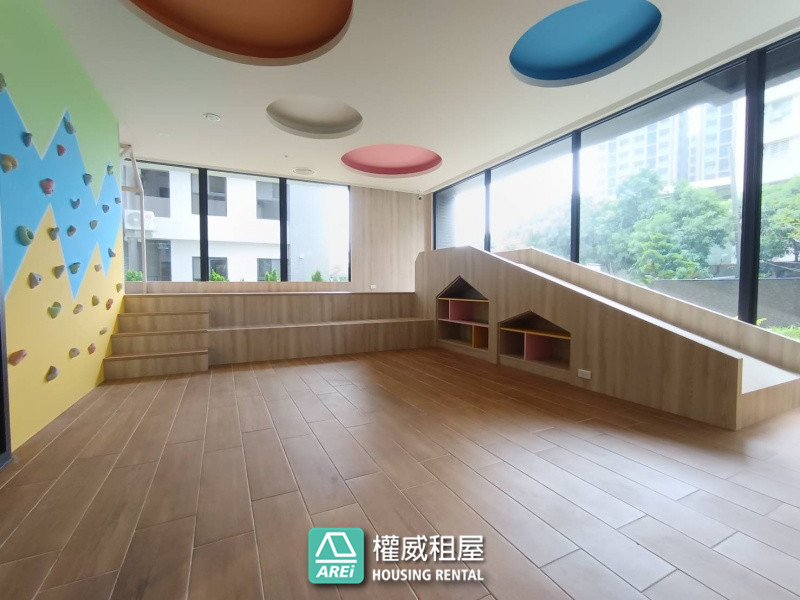 首綻|近88快速道路|近桂林生活圈|全新兩房兩衛附平車