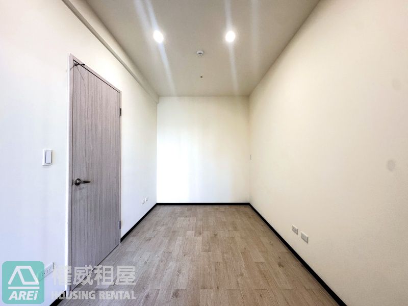 中央公園MRT💎民生一號院💎新崛江大立商圈｜兩房可租補
