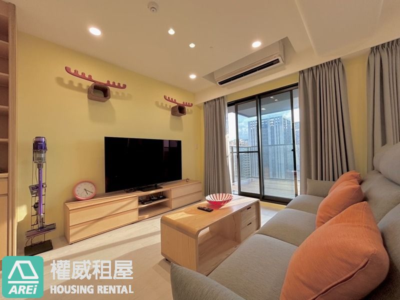 整層住家｜美術白天鵝｜精緻裝潢一大房｜開放式空間｜大平車