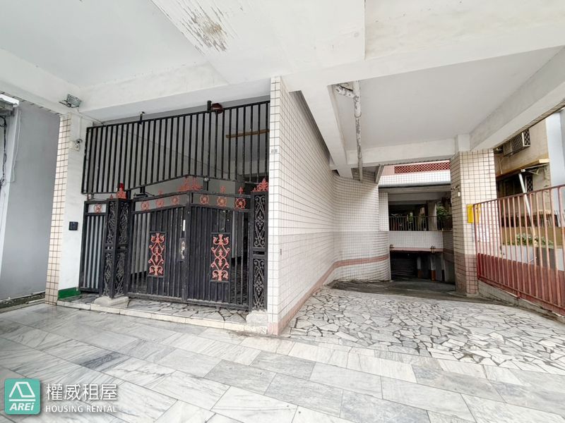 🍍小港機場｜明義小學｜公園旁大四房｜空屋🍍