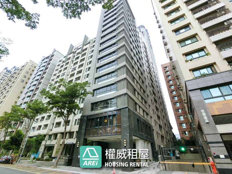 凹仔底MRT阿曼16精美1+1房可租補
