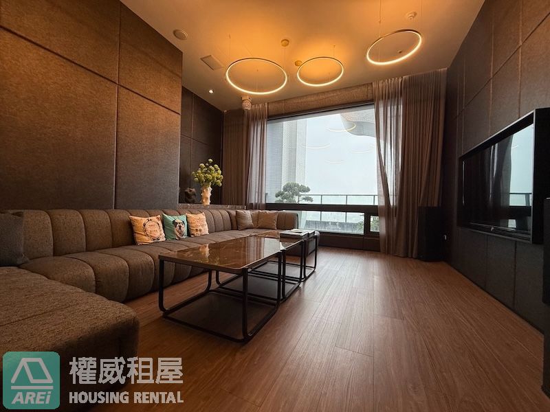 可寵/可租補⭐三多商圈京城新世界高樓平車