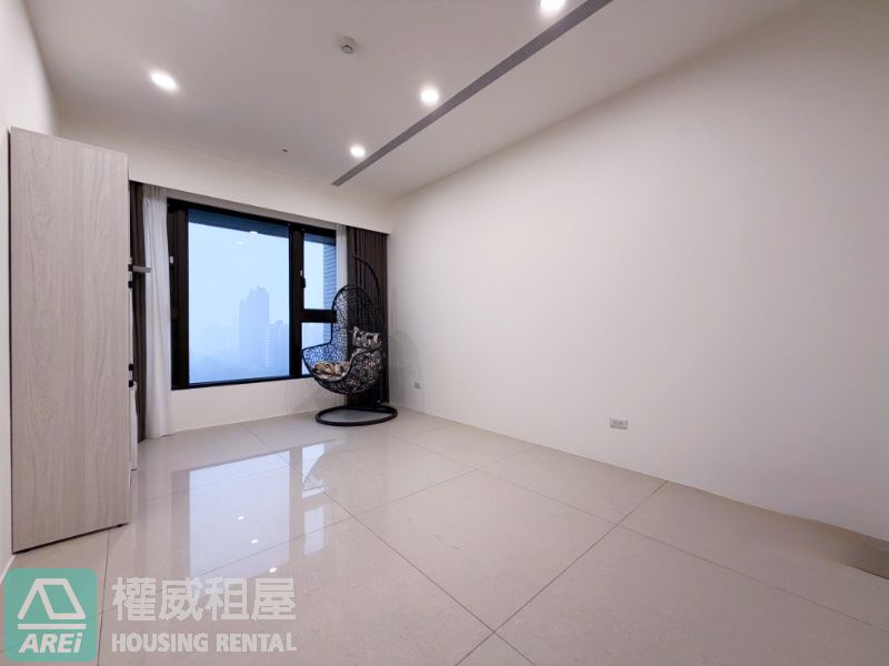 美術帝國｜美術館第一排180°景觀4+1泳池