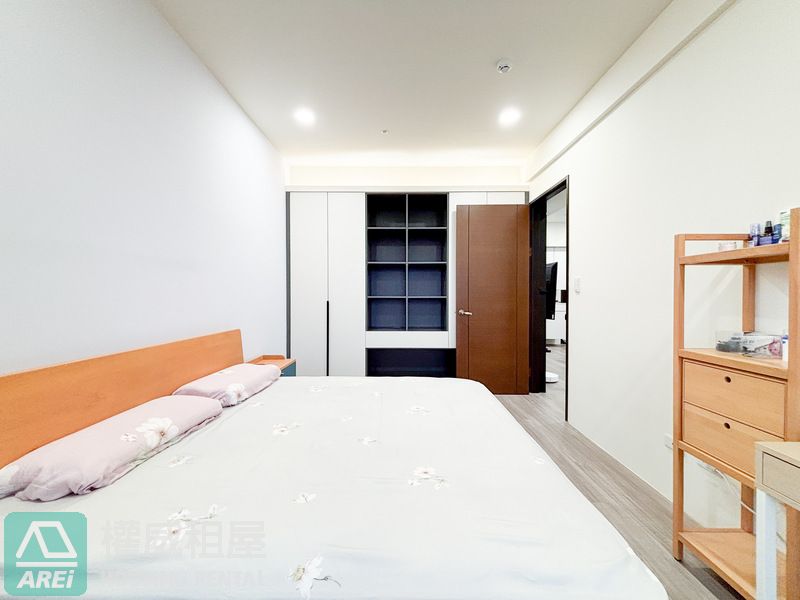 ✨前金J.ART兩房｜5年新屋 近六合夜市 雙捷運🌿