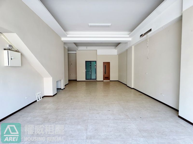 英倫之星/鳳林路超氣派店面