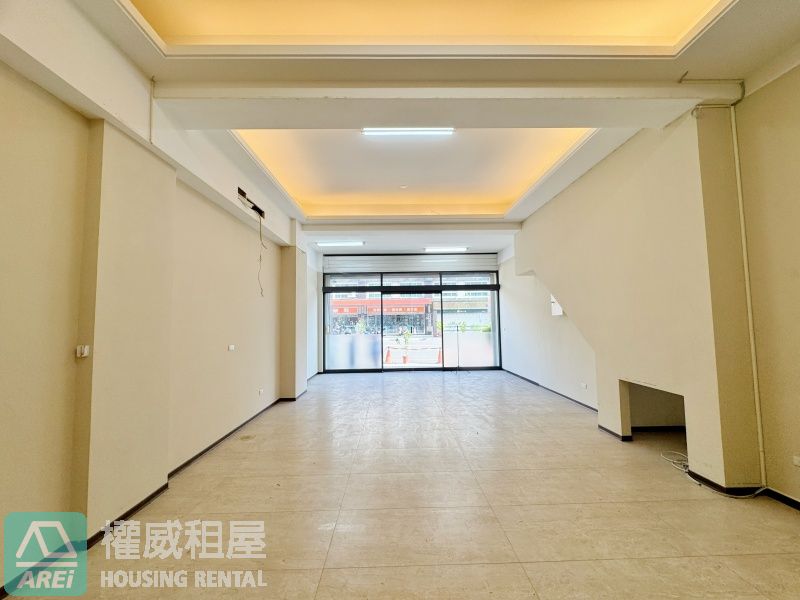 英倫之星/鳳林路超氣派店面