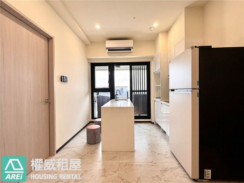 🏡 民生一號院｜純白質感裝潢，開朗採光兩房平車