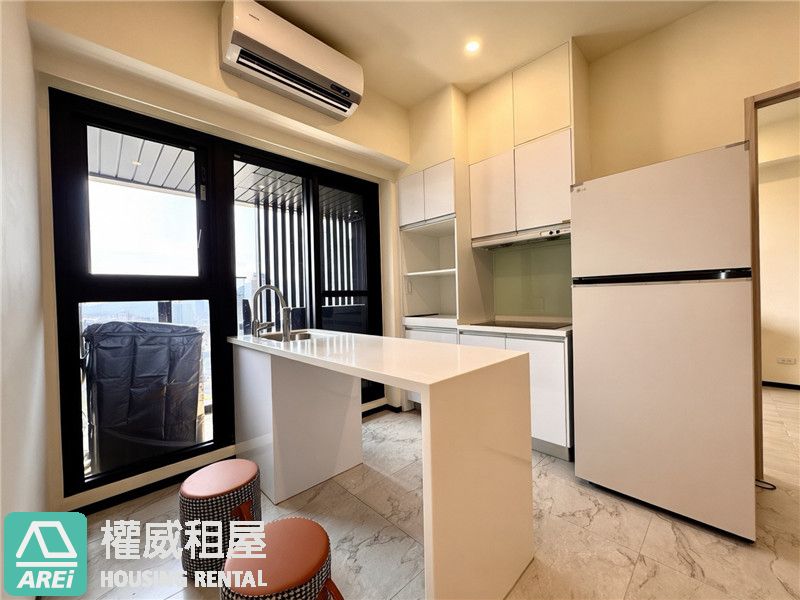 🏡 民生一號院｜純白質感裝潢，開朗採光兩房平車