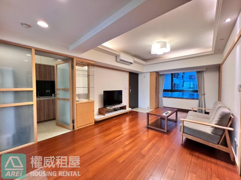 🏡 太普風格｜美術館・典雅溫馨 3 房平車