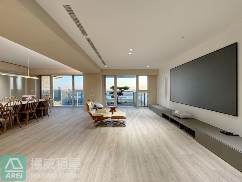 亞灣海港首排泊岸法式風情豪邸