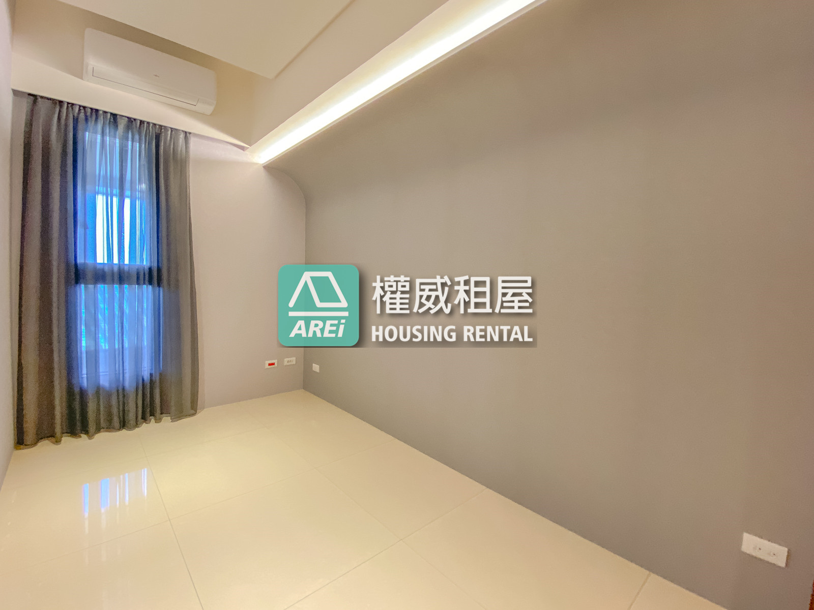 龍騰極致純白明亮景觀宅+雙平車