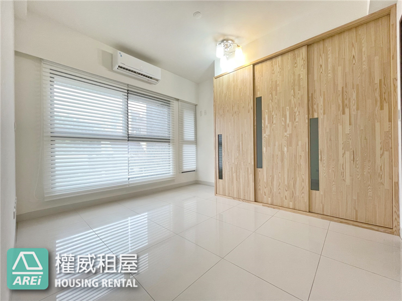  🏡瑞隆商圈|靜謐宅・輕軌線上3房平車|可租補