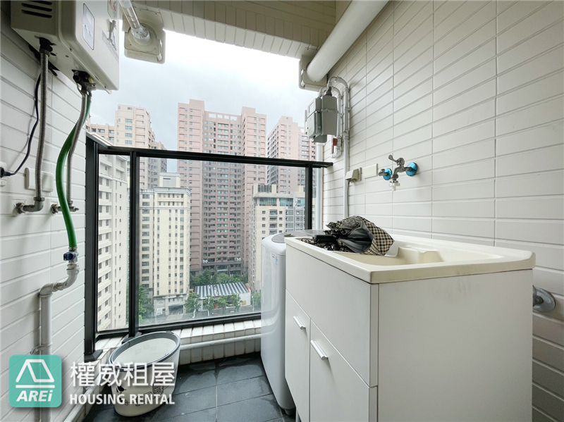 ihome3美術館極簡優雅2房