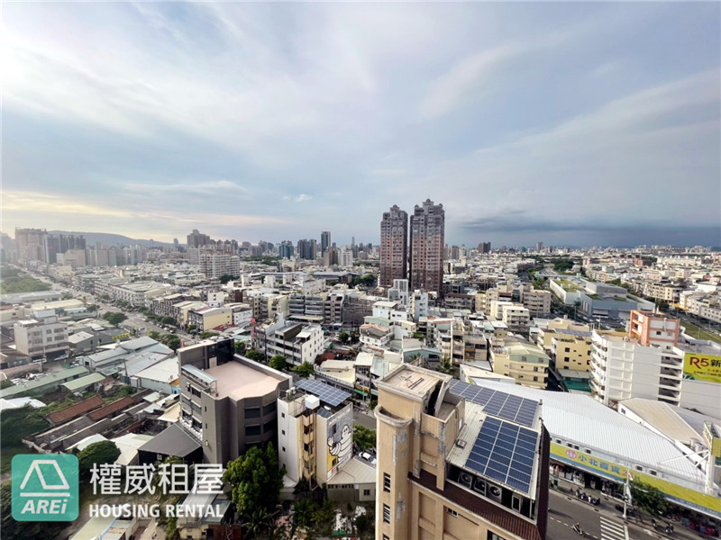 輕軌C1籬仔內心灣景觀溫馨典雅兩房平移車位