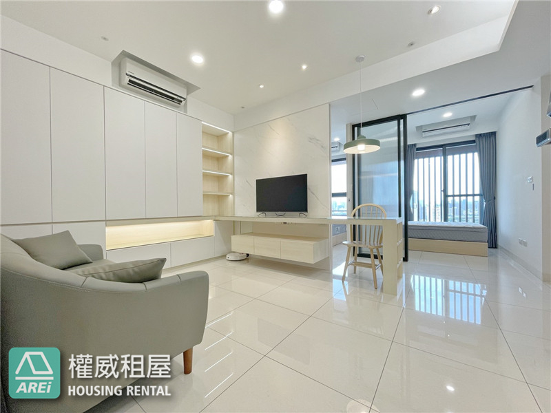 輕軌C1籬仔內心灣景觀溫馨典雅兩房平移車位