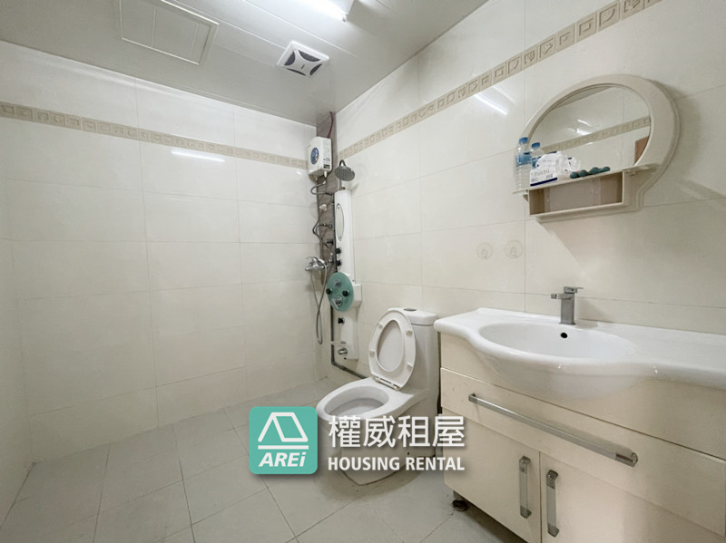 義享天地旁工作室/辦公/電梯透店分租